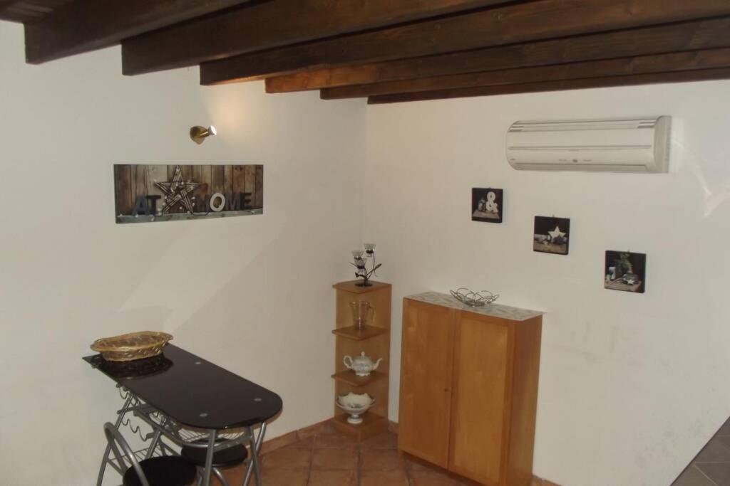 Bagnols Sur Ceze - Superbe Studio De Caractere Bagnols-sur-Ceze Bagian luar foto