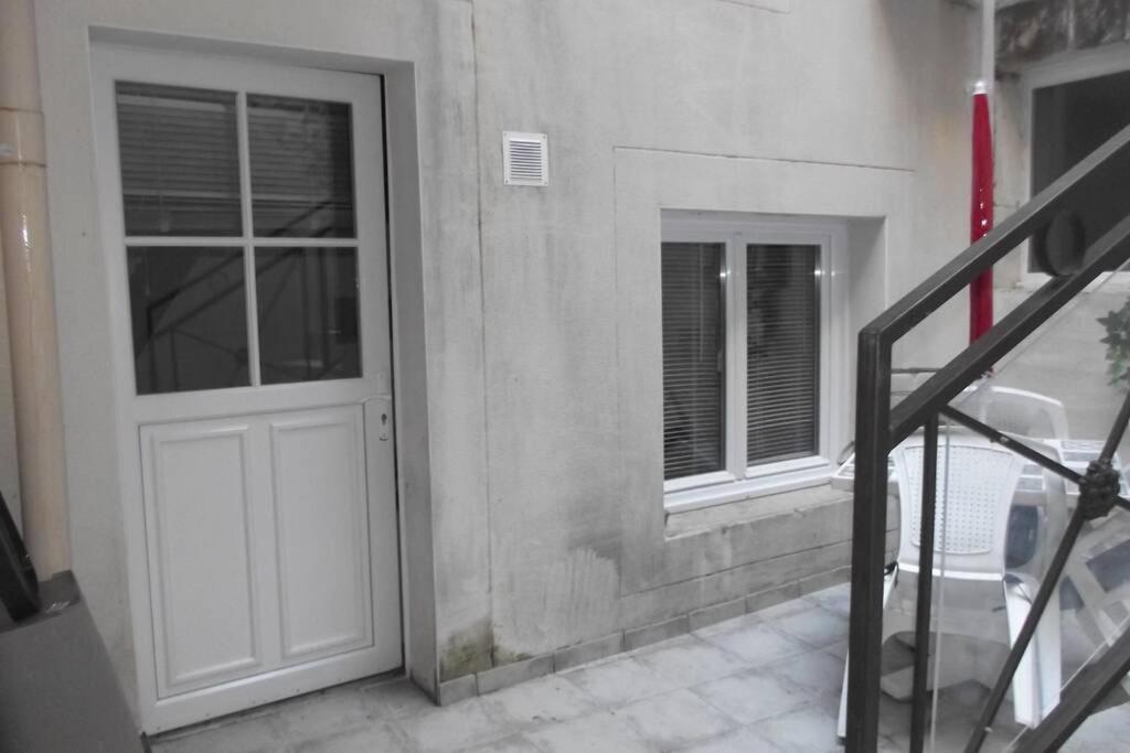 Bagnols Sur Ceze - Superbe Studio De Caractere Bagnols-sur-Ceze Bagian luar foto